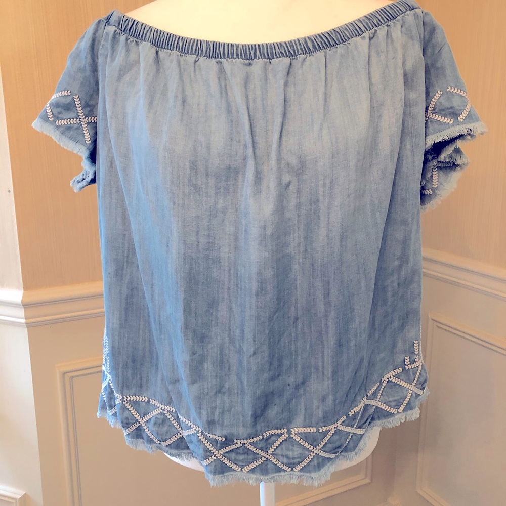 Bella Dahl Chambray/denim top, off-shoulder, L